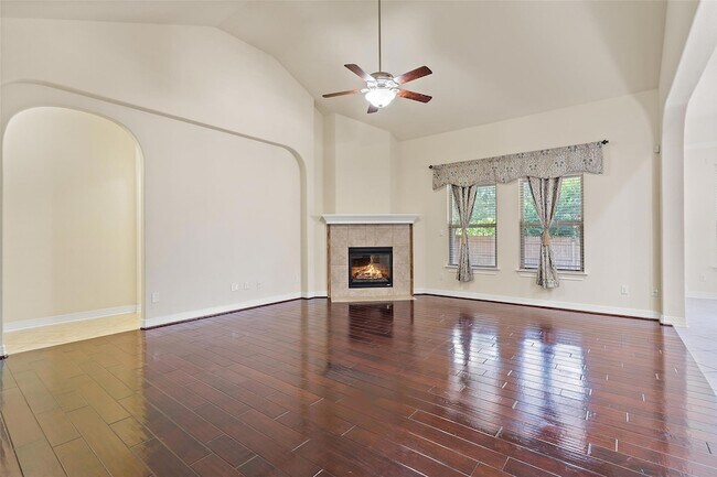 Building Photo - 8704 Old Corral Cove