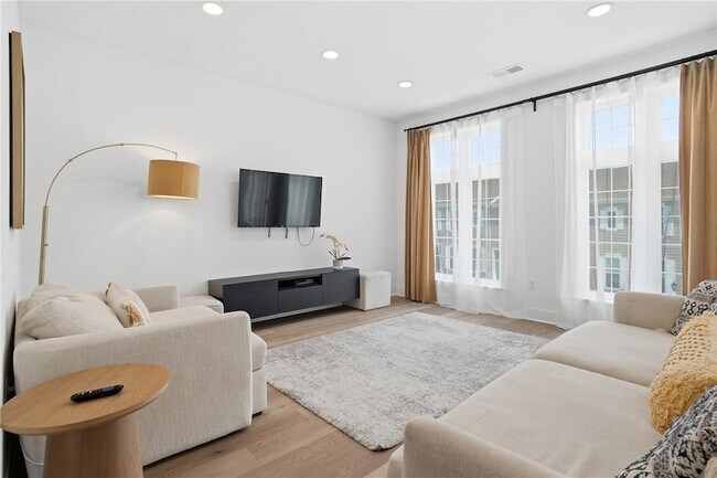 Building Photo - 4009 Cottage Wy