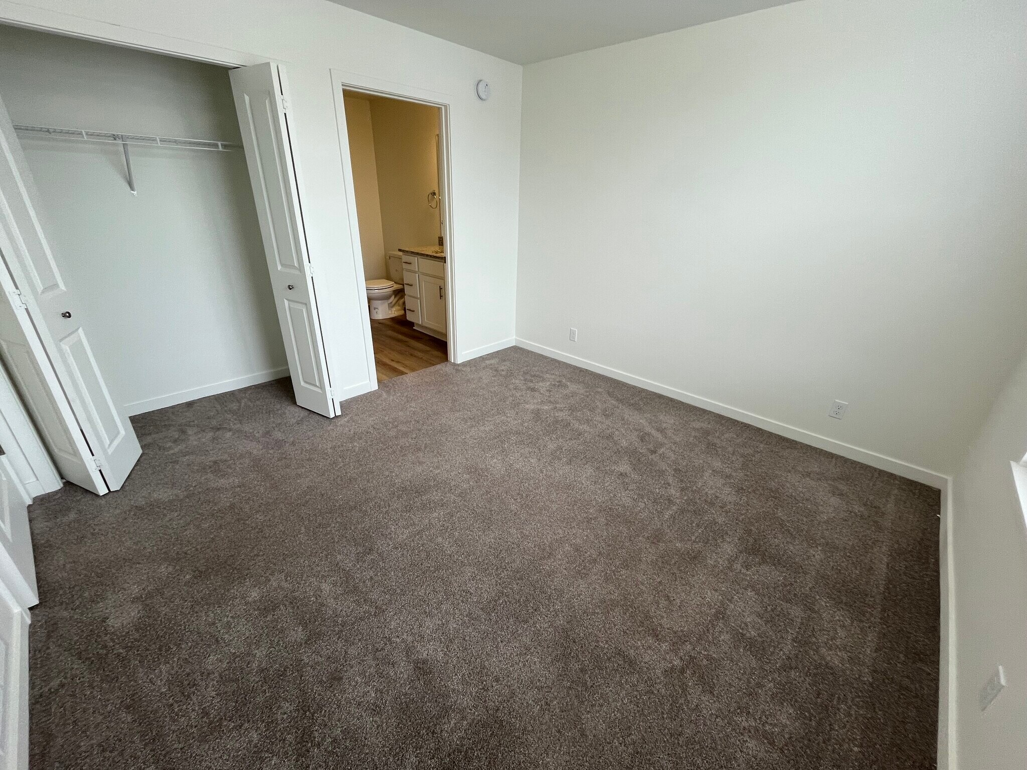 Building Photo - 11295 Sessions Dr NW