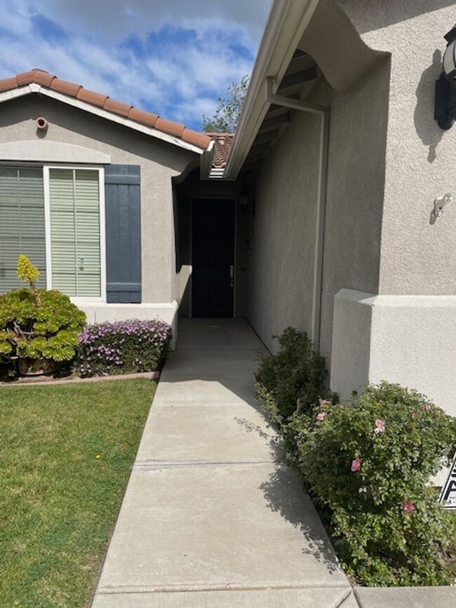 Building Photo - ****COMING SOON****Charming 2-Bed, 2-Bath Home in Del Webb at Woodbridge – 55+ Active Community!