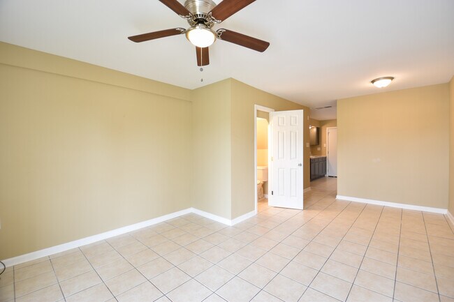 Building Photo - 217 Belle Terre Blvd