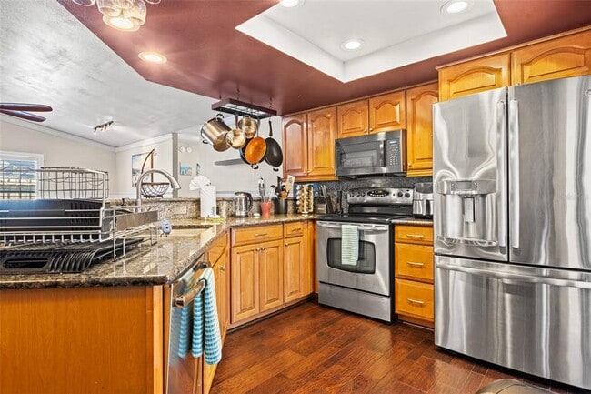 Building Photo - 6701 Leeward Isle Way