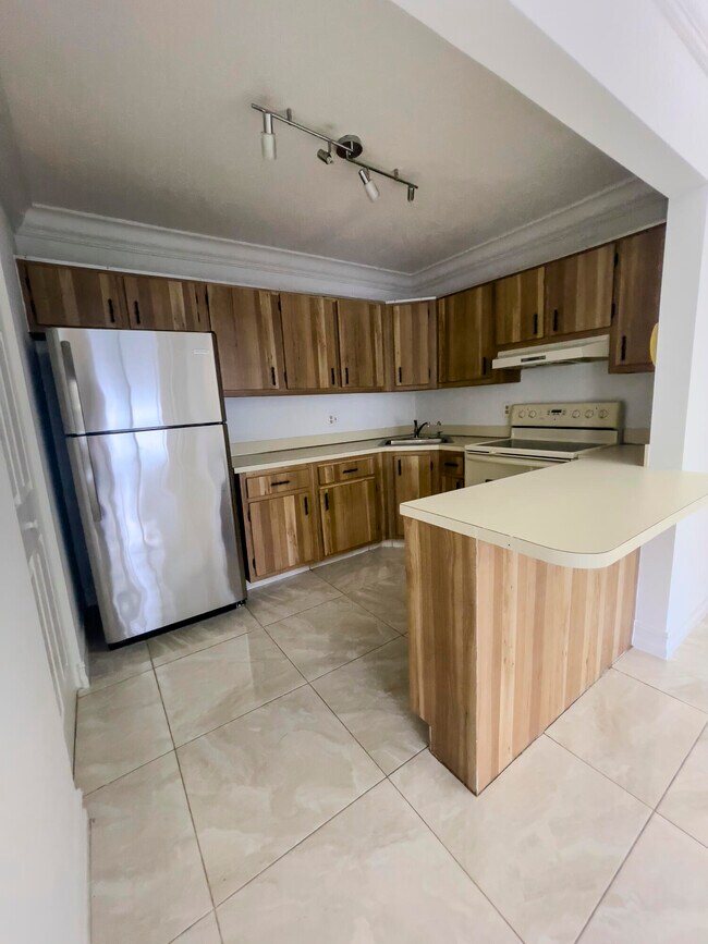 Building Photo - 3624 La Aires Ct