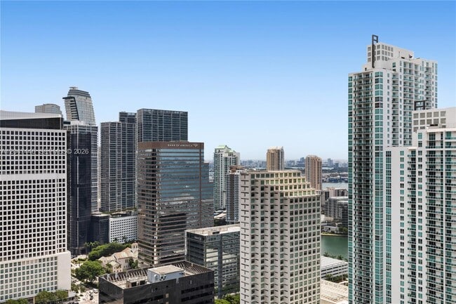 Building Photo - 1000 Brickell Plaza