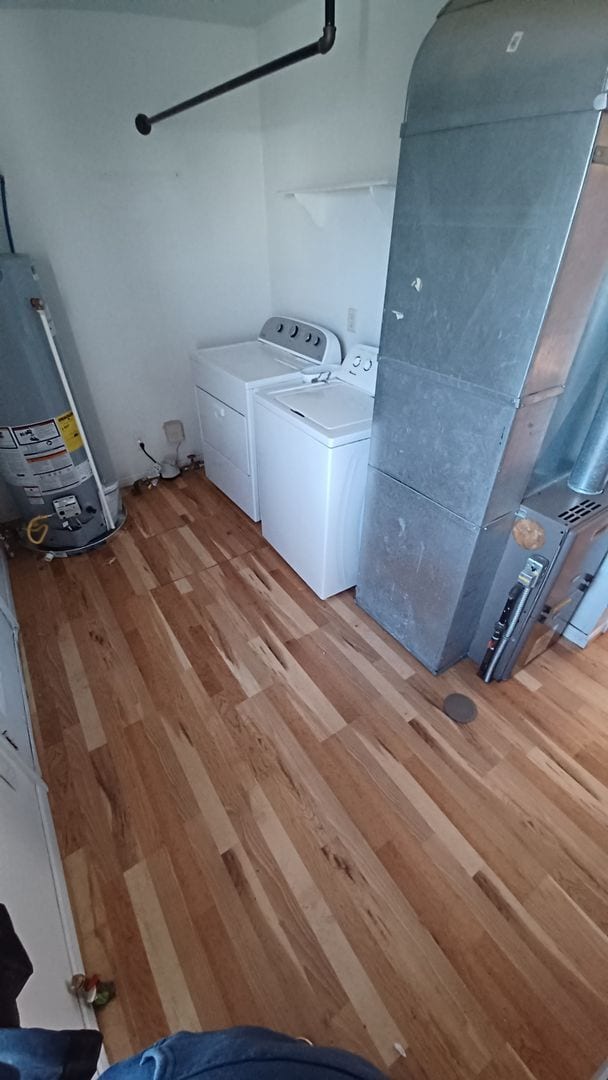 Building Photo - Cute 2 Bedroom House with detached garage