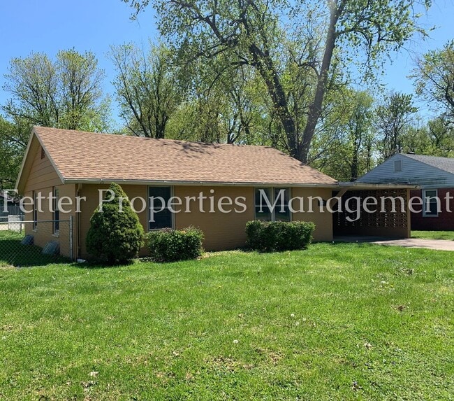 Primary Photo - Eastside Evansville Charm