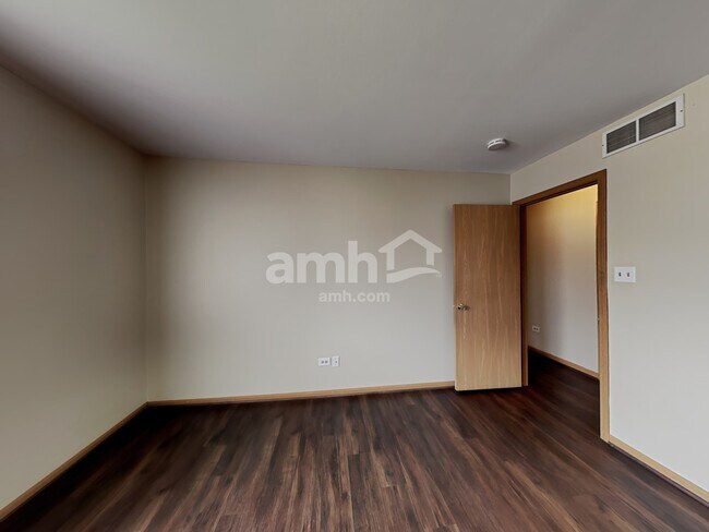 Building Photo - 370 Brink Drive