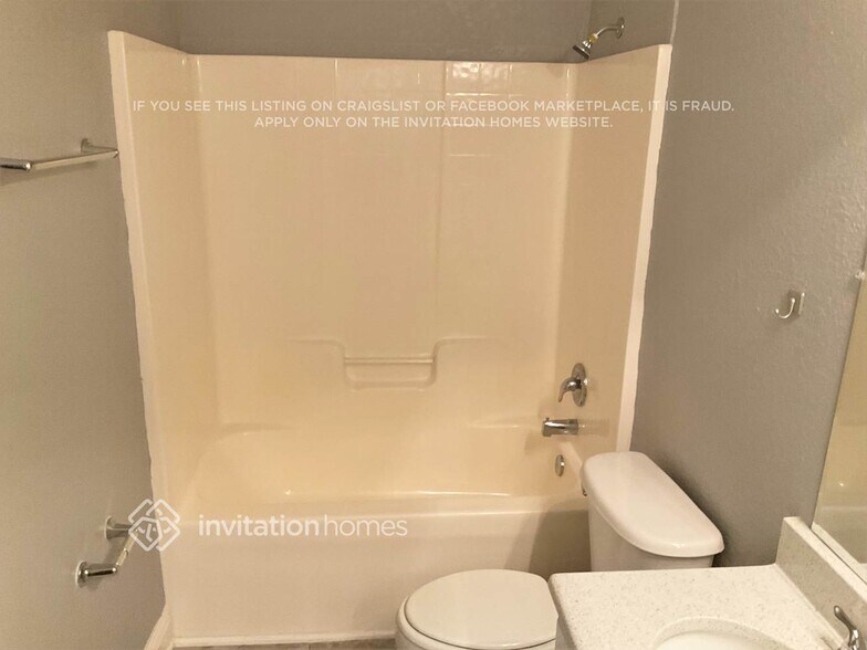 Building Photo - 25940 Aysen Dr