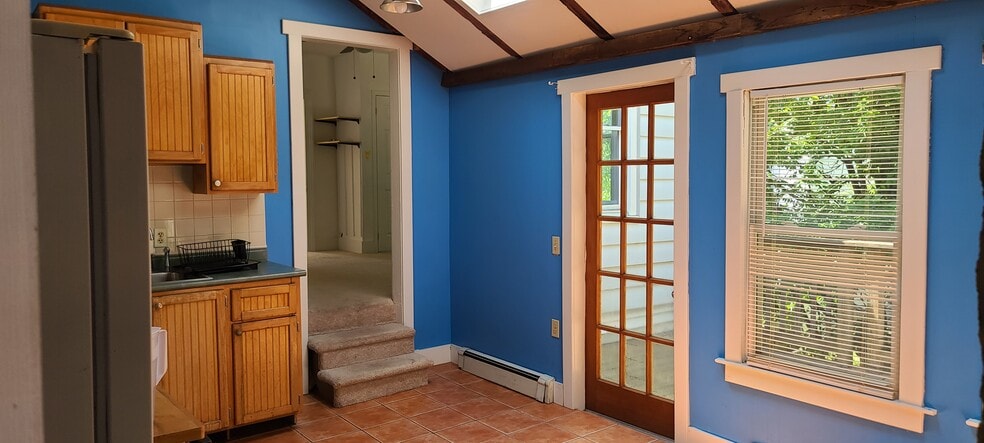 Building Photo - 43 Division St