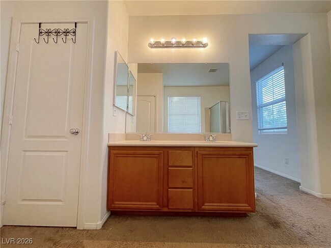 Building Photo - 10032 Pimera Alta St