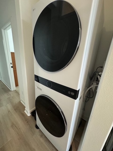 Building Photo - 283 Hadley Wy