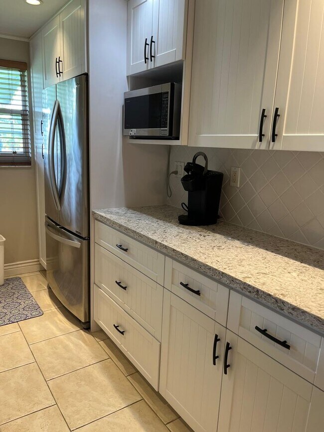 Building Photo - 1 bedroom 1 bath Villa in Delray Beach -55...