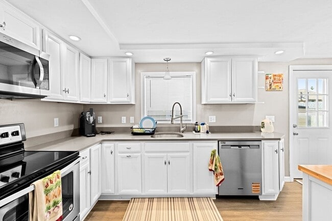 Building Photo - 15 Packard Ave