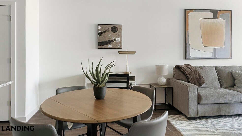 Building Photo - 2110 Birkhall St