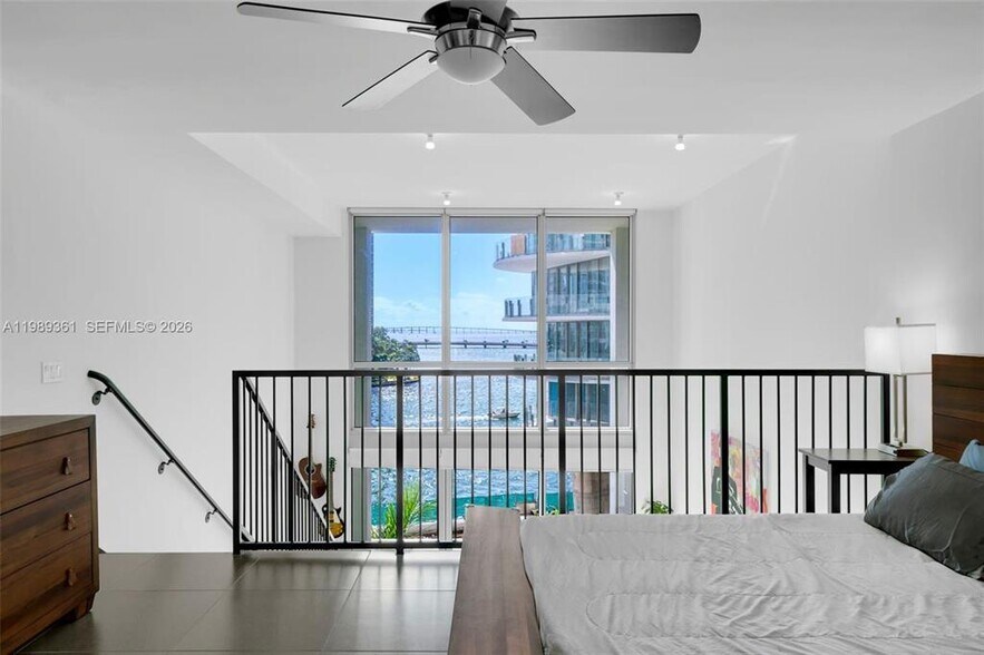 Building Photo - 300 S Biscayne Blvd
