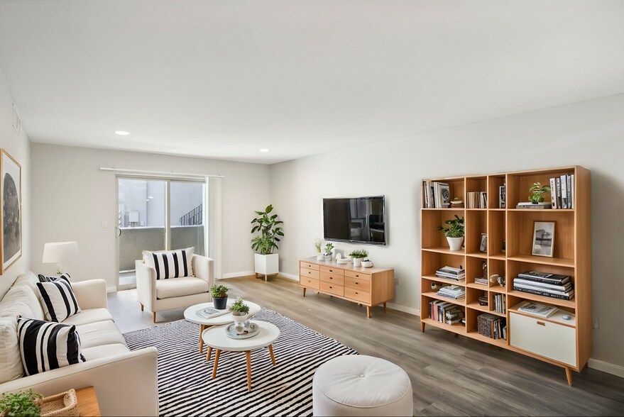 Interior Photo - Welcome to Casa Presidio!