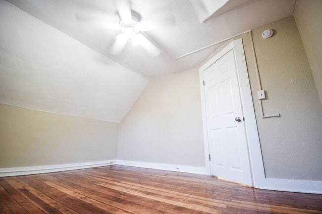 Building Photo - Beautiful 4 Bed 2 Bath Home in NE Portland!