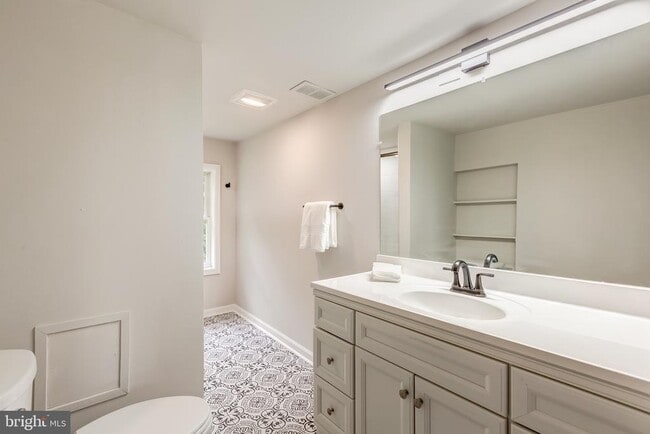 Building Photo - 24436 Lenah Rd