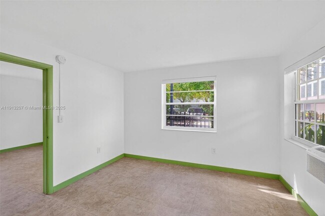 Building Photo - 345 Michigan Ave