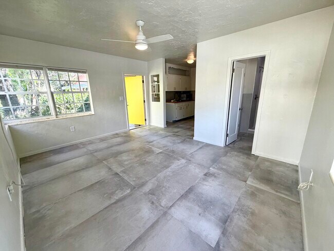 Building Photo - 304 Ocean Breeze