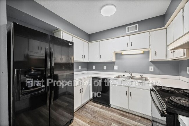 Building Photo - 9119 Spyglass Pl