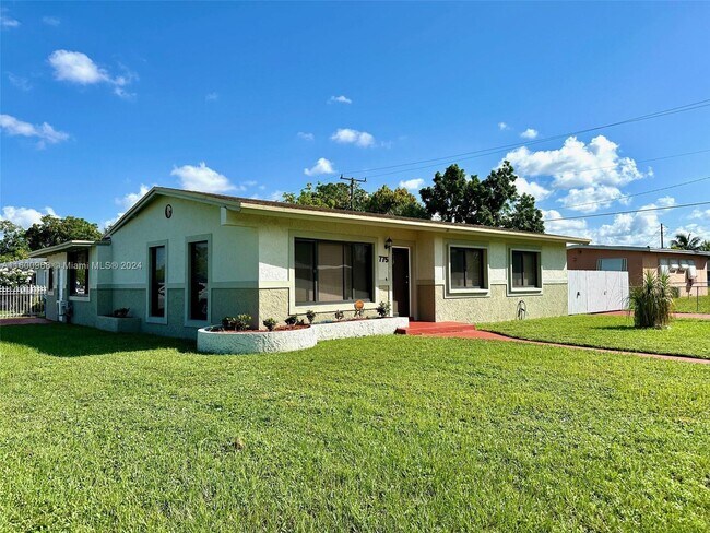 Building Photo - 775 NW 168th Dr
