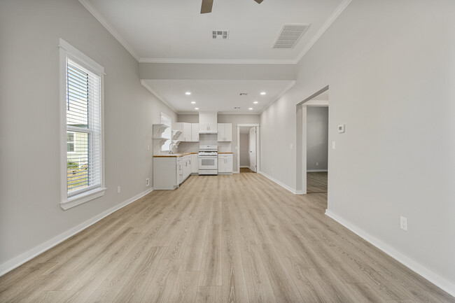 Living room to Kitchen - 109 E Thompson Ave