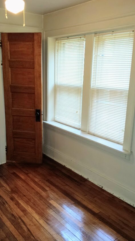 Building Photo - 1973 W 44th St