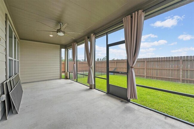 Building Photo - 15335 Oakheath Colony Ln