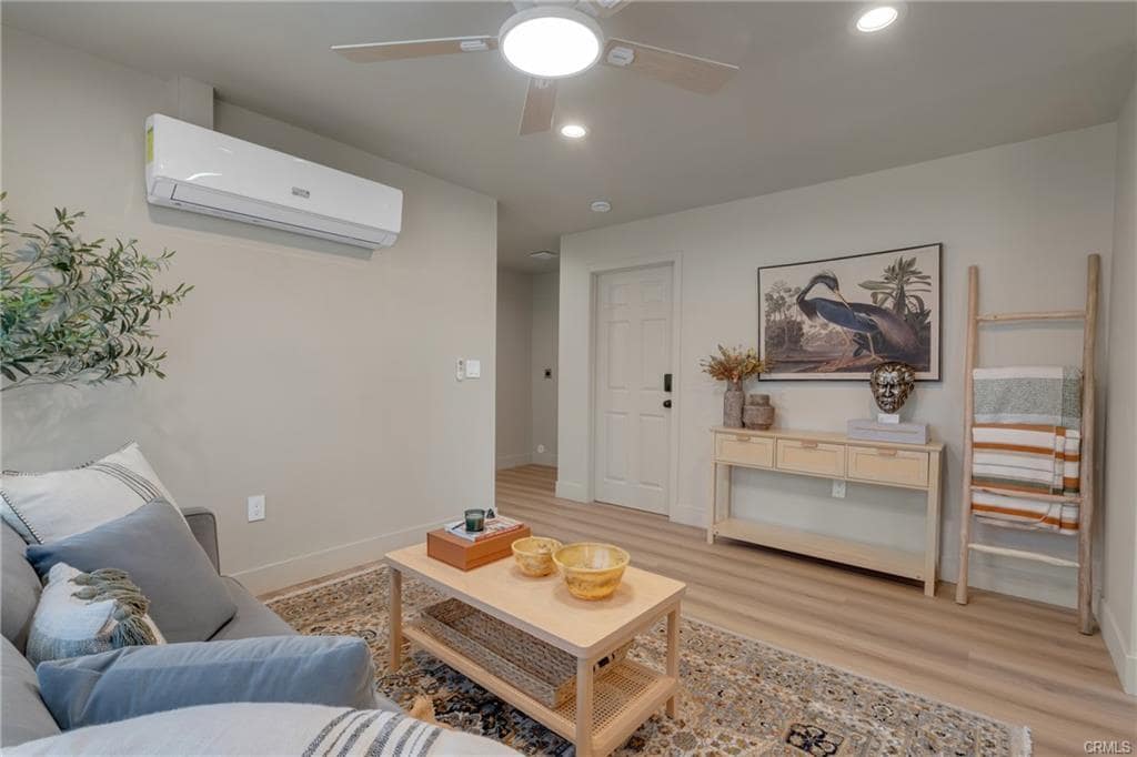 Building Photo - 1123 E Ocean Blvd