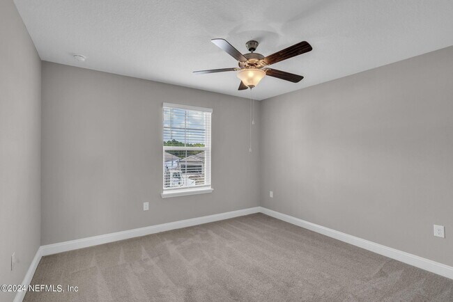 Building Photo - 660 Narvarez Ave