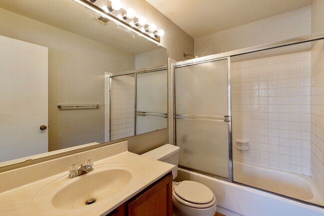 Building Photo - 4114 E UNION HILLS Dr