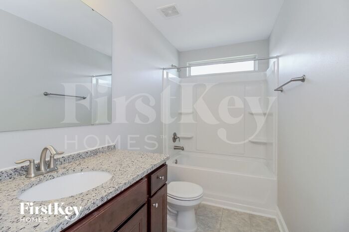Building Photo - 114 Rosemont Ln