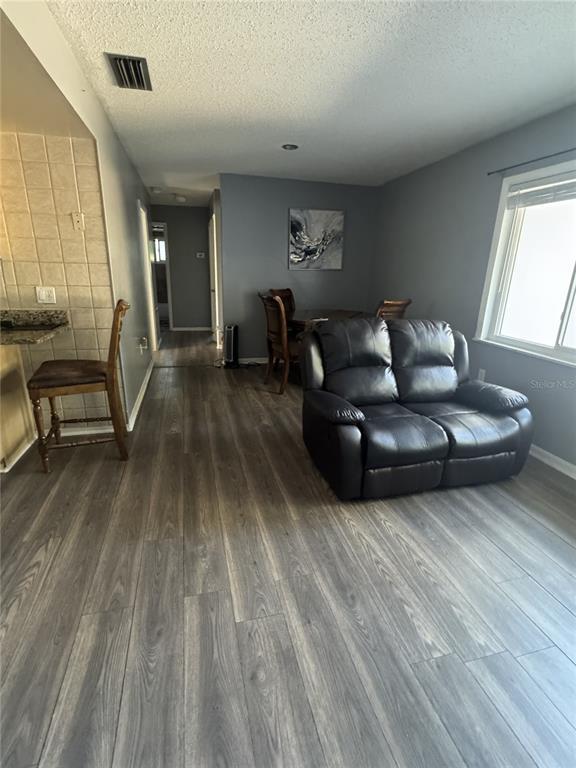 Building Photo - 1702 Hickorywood Ln