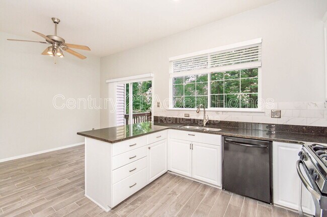 Building Photo - 5522 Jowett Ct