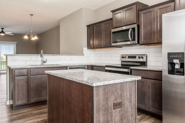 Building Photo - 456 Autumn Ridge Cir