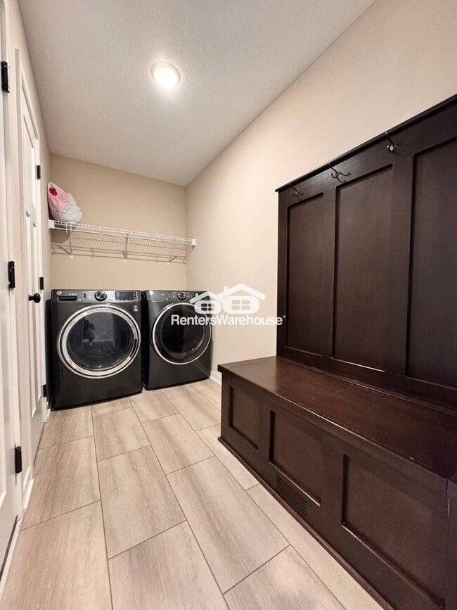 Building Photo - 1200 Locust St