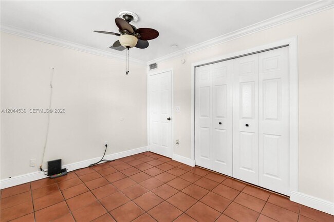 Building Photo - 15350 SW 72nd St
