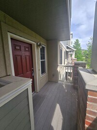 Building Photo - Available Now! Dakota Ridge 2 Bedroom 2.5 Bath Condo
