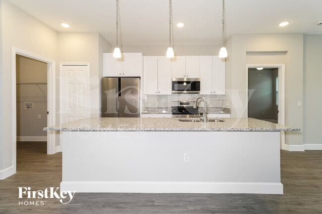 Building Photo - 121 Dailey St SE