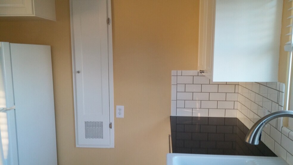 Building Photo - 1744 Sunset Cliffs Blvd
