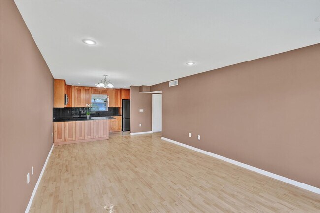 Building Photo - 7580 SW 82nd St