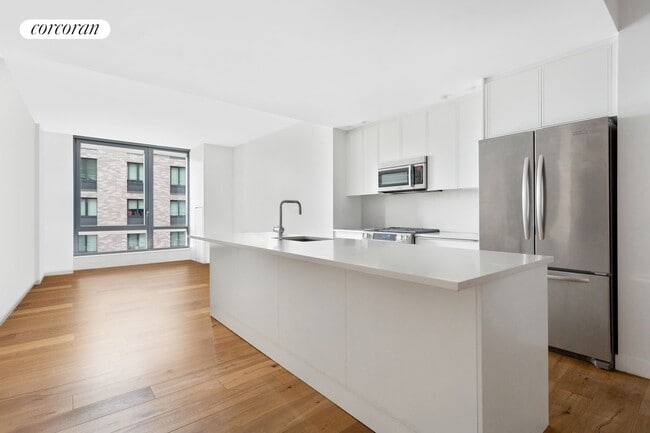 Building Photo - 23 W 116th St