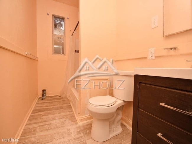 Building Photo - 3814 W Cold Spring Ln
