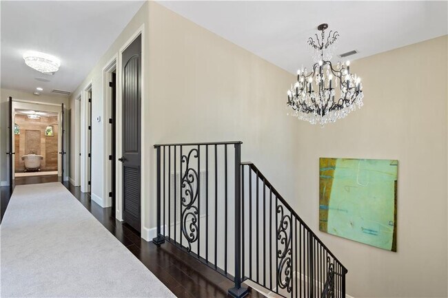 Building Photo - 1312 SE 2nd Ct