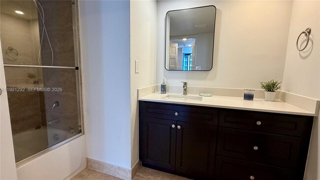 Building Photo - 555 NE 15th St