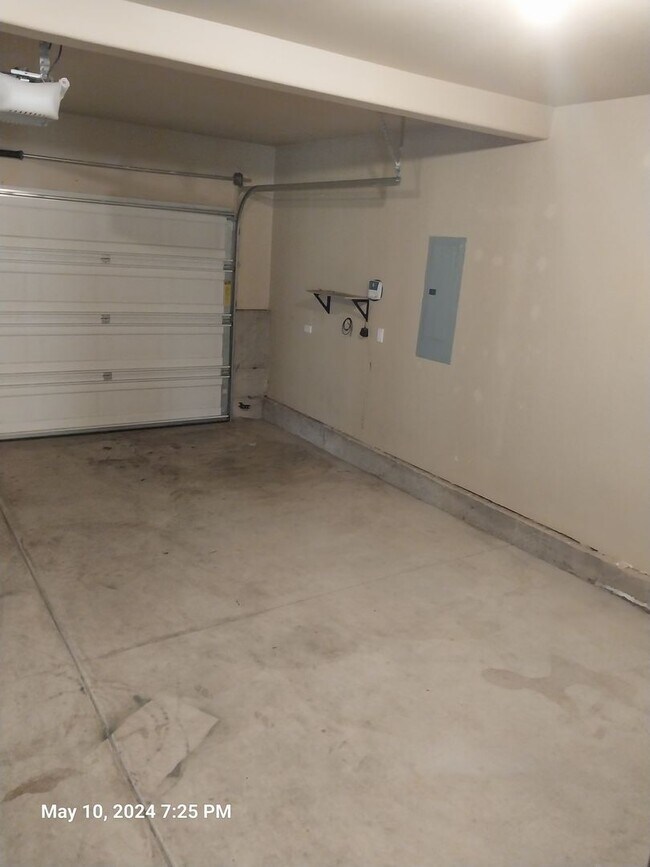 Building Photo - 1011 Millwright Ave