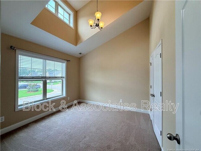 Building Photo - 1705 Bluffside Dr