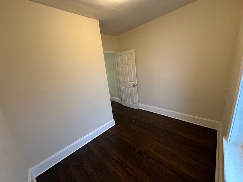 Building Photo - 3430 N Lee St