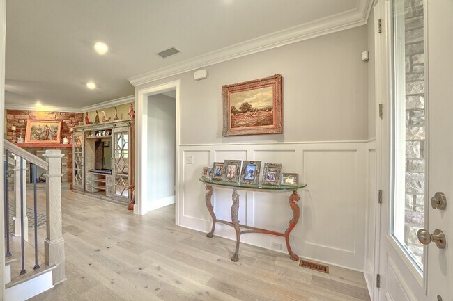 Building Photo - 302 Kelsey Grace Pl
